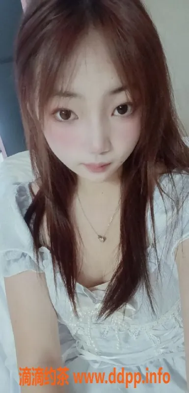 成都楼凤资源信息,成华区晨曦，18岁嫩妹，性价比拉满