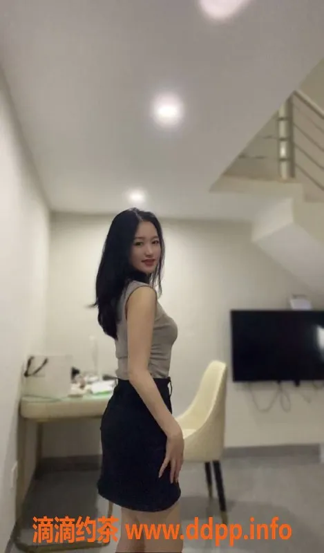 珠海楼凤资源信息,丽丽，27岁，32B，舒适自带课室等你来体验