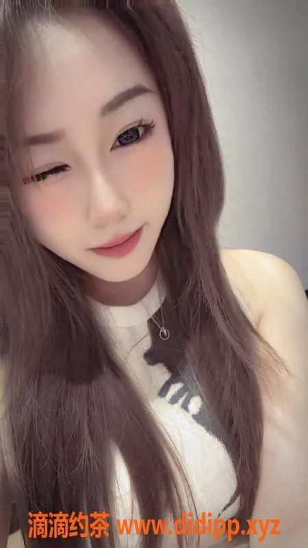 珠海楼凤资源信息,诗瑤，18岁D罩杯，利腾金力湾C2服务