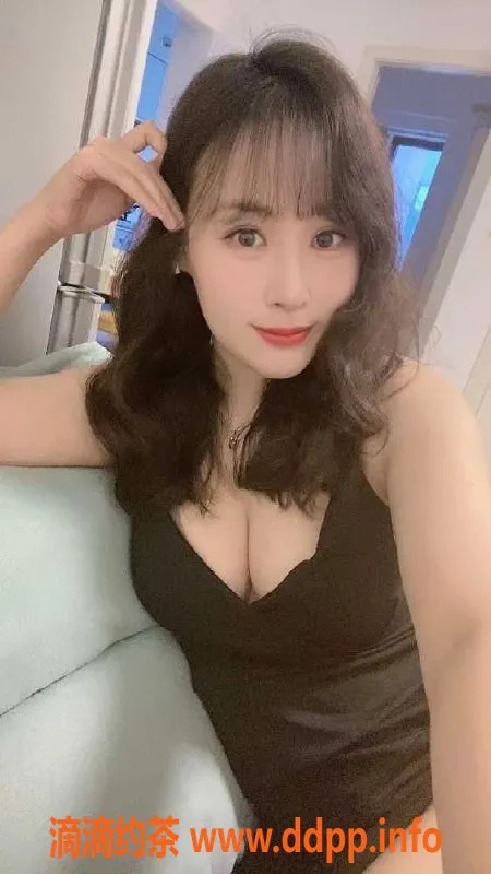 广州楼凤-荔湾超嗲小姐姐萌萌，165cm，44kg，26岁