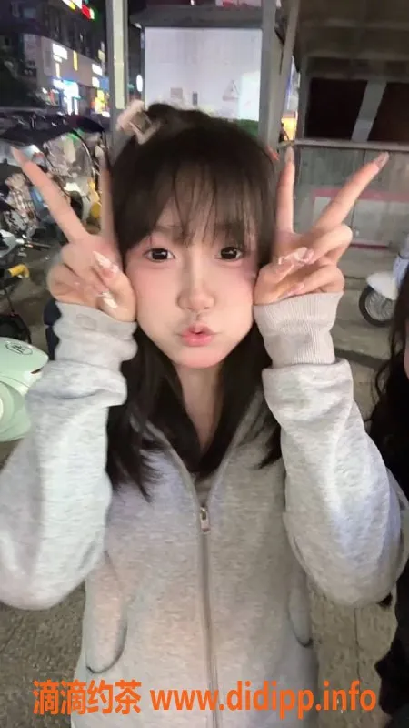 珠海楼凤-拱北糯糯，600P起，乖巧可爱腿精