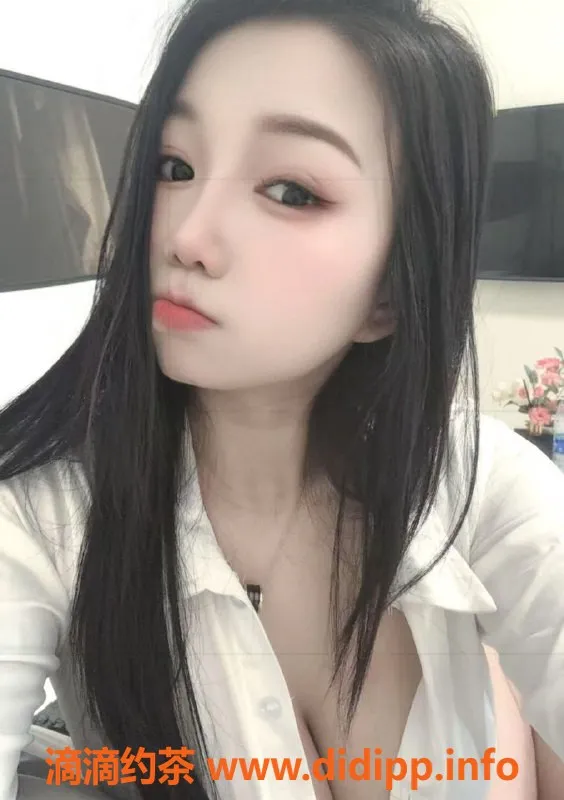 深圳楼凤资源信息,罗湖风骚小雪，25岁大奶妹，服务超棒！