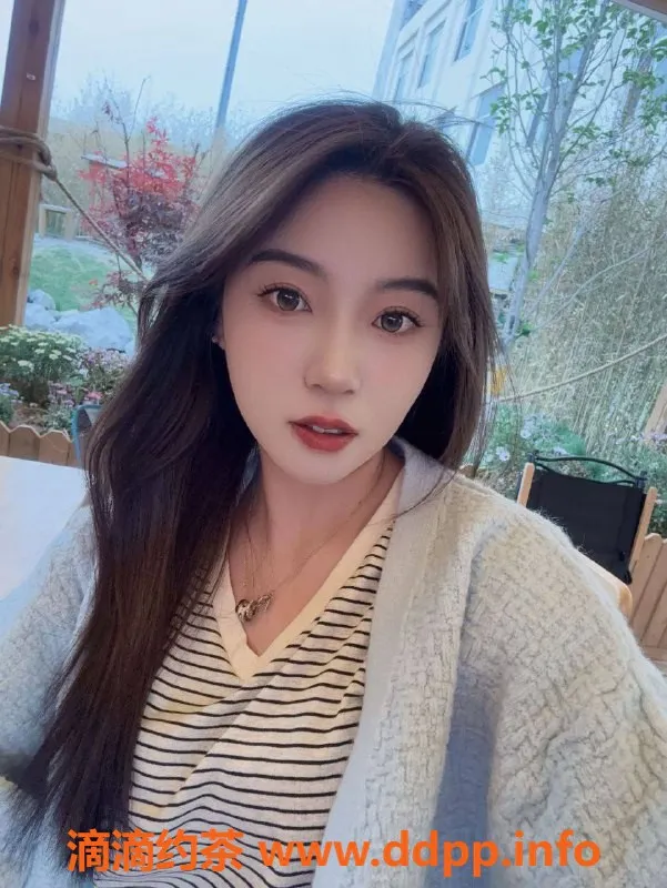 北京楼凤-北京天通苑琪琪，22岁175高B罩杯，茶费1K