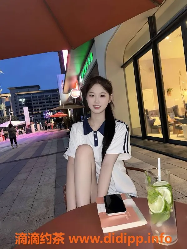 北京楼凤-朝阳小妮，嫩妹大长腿，1500元体验