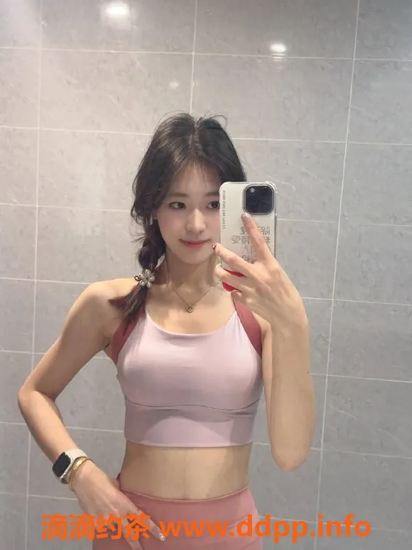 杭州楼凤-大一学生子熙，165高皮肤白皙，超热情服务