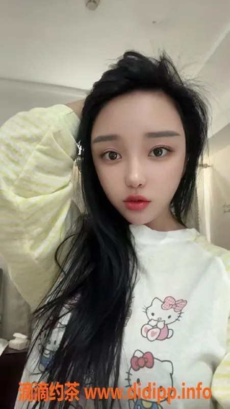 深圳楼凤-龙岗26岁尤物琳琳，162cm，49kg，36C