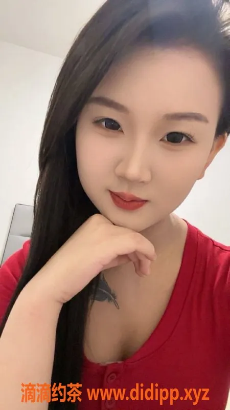 郑州楼凤资源信息,郑州金水区小薇，19岁完美身材陪浴服务