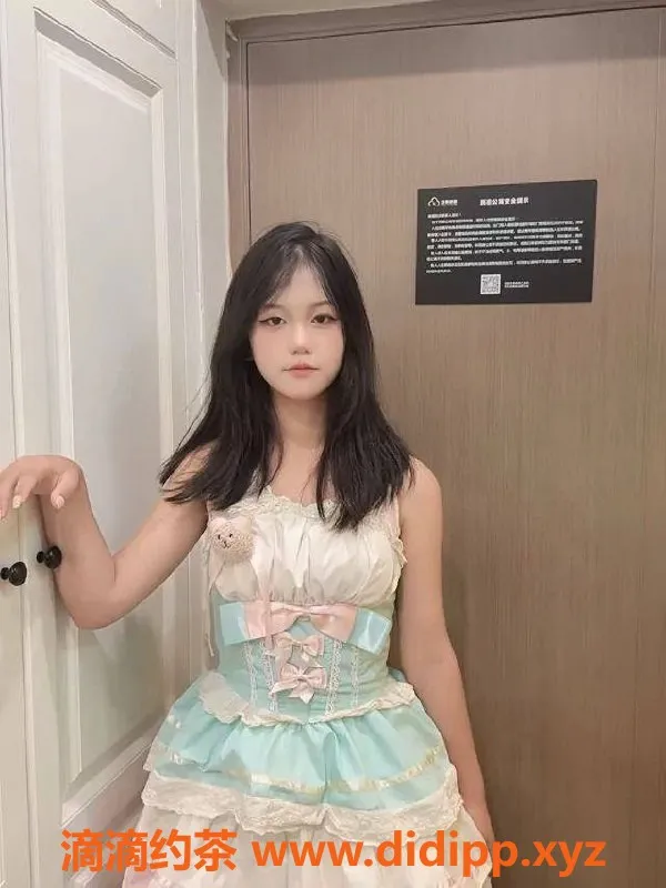 成都楼凤-武侯区19岁静静，身高160、90斤，甜美服务推荐