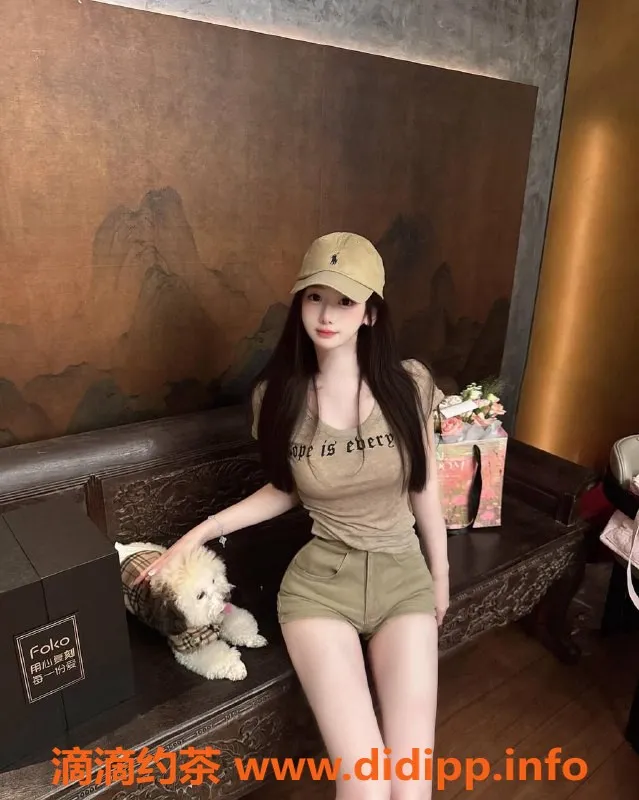 杭州楼凤-萌萌曦19岁，160身高、93体重，泡泡浴调情等服务