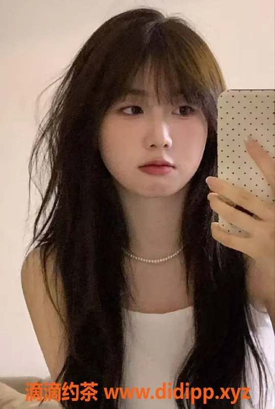 北京楼凤-朝阳萌妹学妹，19岁可爱开朗，茶费只需6张