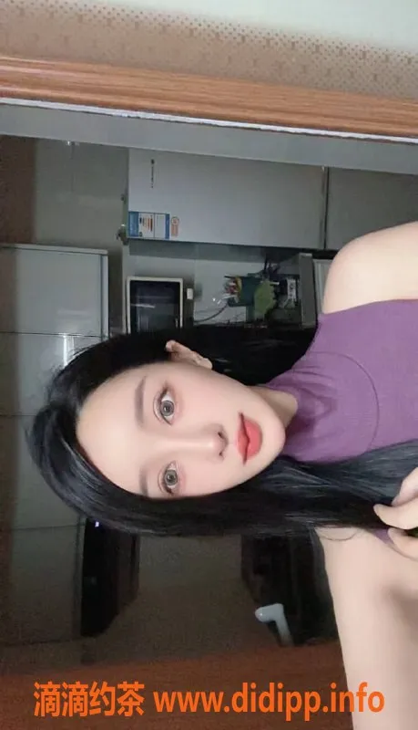 深圳楼凤-南山楚然，1100p体验，制服&舌吻服务