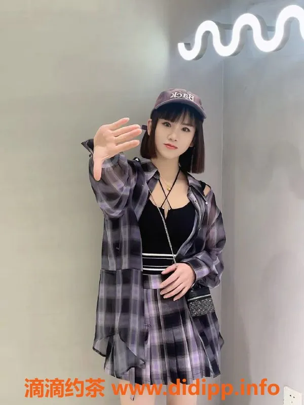 广州上门服务-白云小萌26岁骚气少妇，身高162cm，服务好