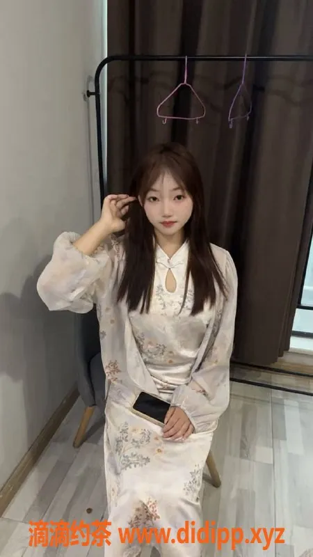 成都楼凤-成华区18岁纯情妹子，身高160体重94斤，女友感拉满