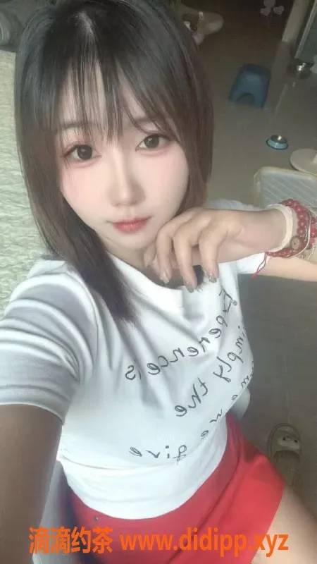 成都楼凤-武侯区果冻，少妇车4P服务，综合评分7.8