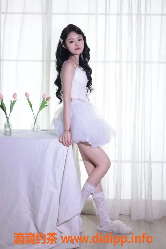 杭州楼凤资源信息,上城区泡泡，18岁，167cm，36B，白皙皮肤