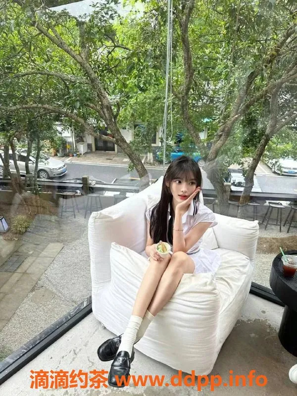 杭州楼凤资源信息,上城区夏天的夏 165cm清纯少女，课程1500起