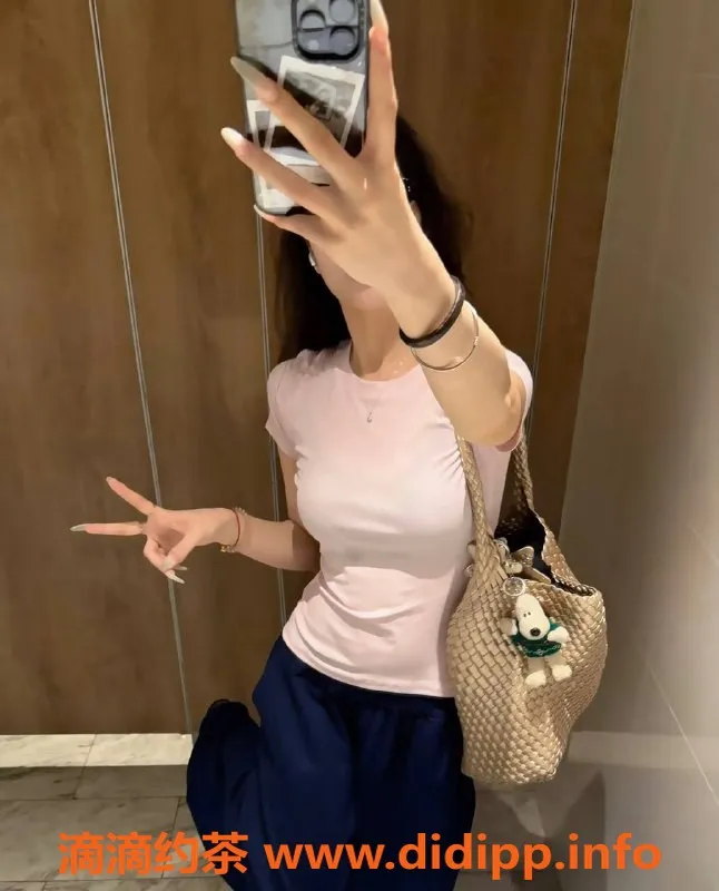 北京楼凤-江思颖：朝阳三里屯蜜桃臀高情商服务