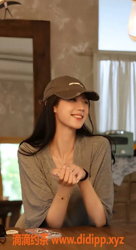 广州楼凤-天河兔兔，170大长腿，课费700元起