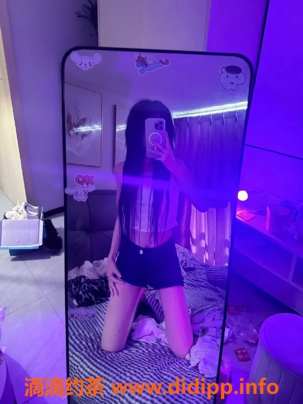 成都楼凤-武侯区憨憨嫩妹，158cm 95斤 车牌6P服务