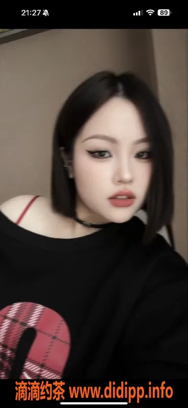 成都楼凤资源信息,金牛区媛媛，4P大奶嫩妹车体验