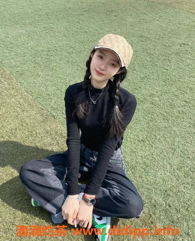 杭州楼凤-洛伊大二学生，身高168，89斤，课费1500起