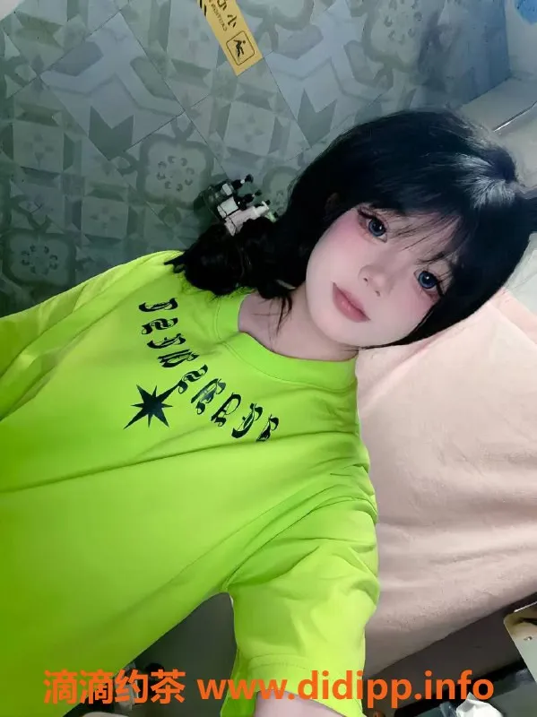 成都楼凤-成华区梦琪，嫩妹车，7P代聊服务