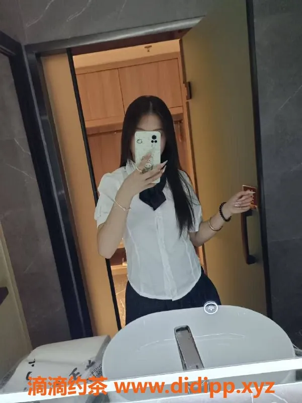 成都楼凤-高新区小泡芙，年轻可爱，服务优良