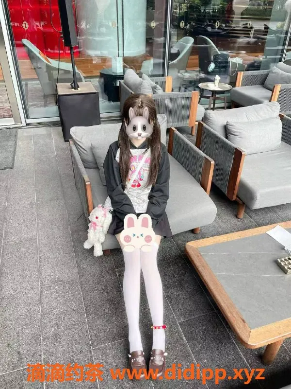 郑州楼凤-二七区兔兔🐰，18岁活泼可爱，45分钟仅8元