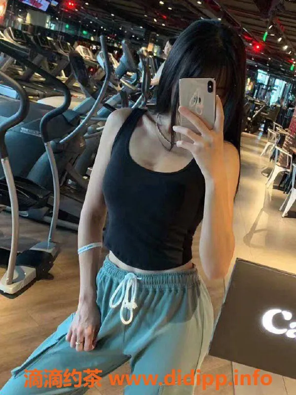 北京楼凤-广渠门许老师，情商高备受欢迎，体验从15Z起