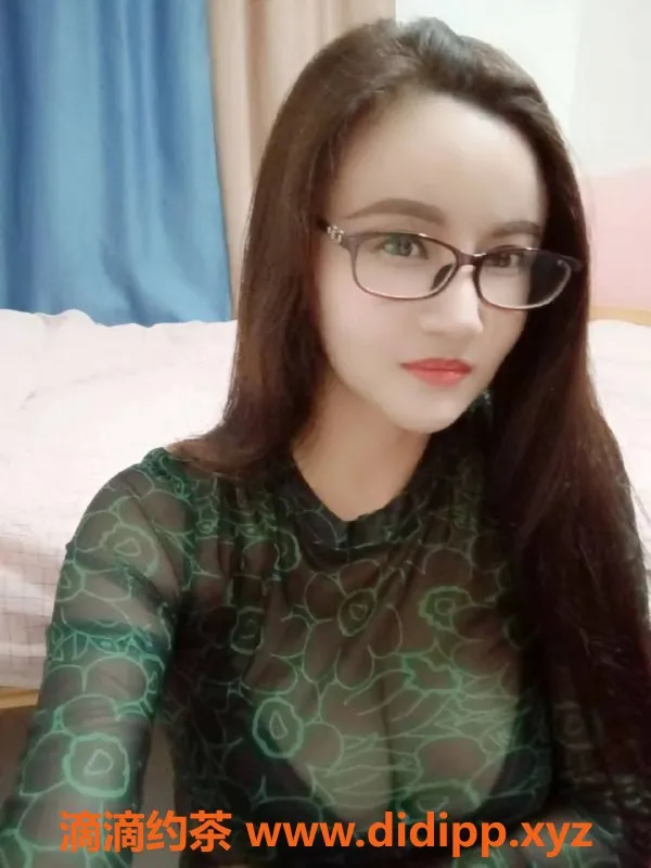 北京楼凤-昌平大奶猫，28岁，169身高，莞式服务6茶费