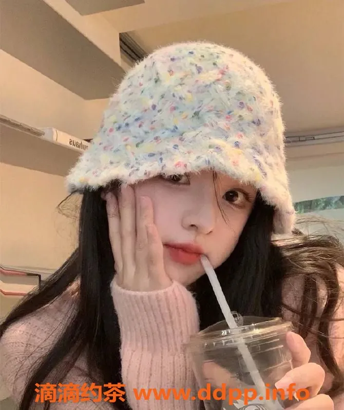 重庆楼凤-龙湖佰乐街喵喵，20岁163cm、46kg，特推服务！