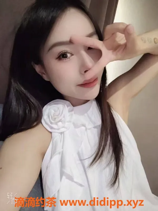 成都楼凤-青羊区少妇曦儿，热情服务体验价6/8