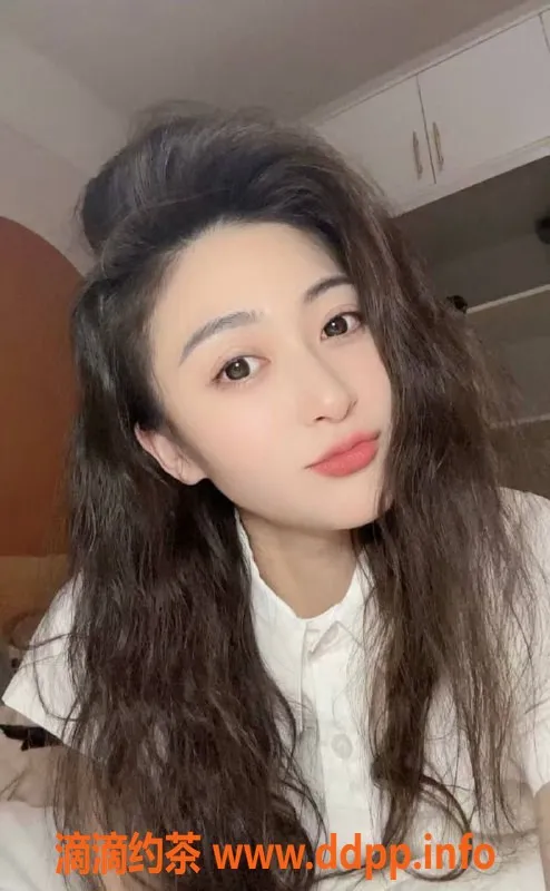 成都楼凤-武侯区#米彩 160身高，敏感御姐服务体验