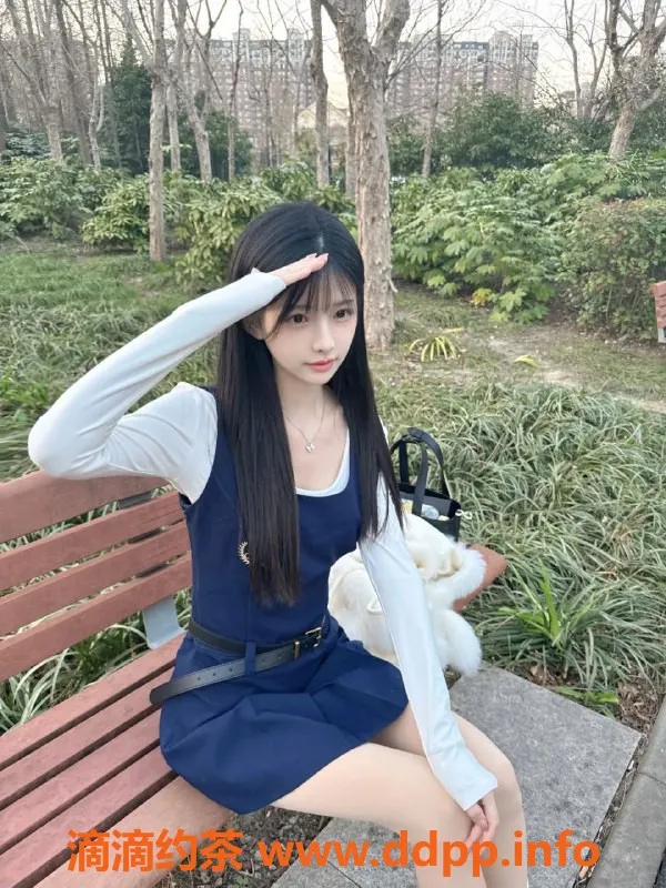 广州楼凤-越秀师范学院20岁学妹筱玟，身高167，胸围33C