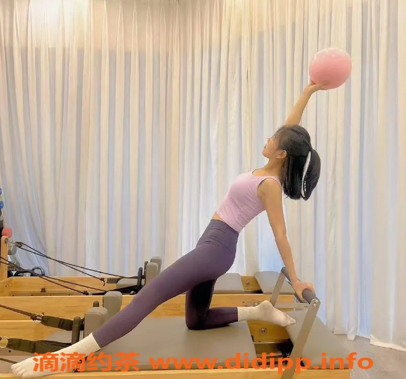 成都楼凤-成华区蔷薇少女，160cm身材好，服务超赞！