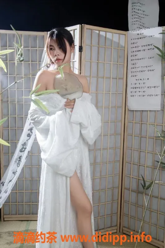 成都楼凤-成华区小鹿超高颜值，服务态度佳