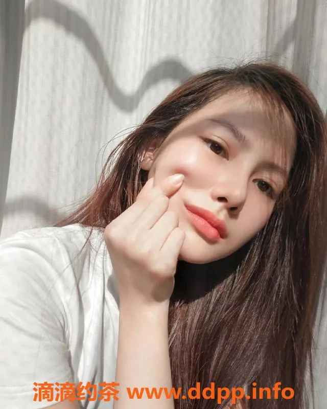 广州楼凤-天河辛韵蕾，700元起，期待你的光临！