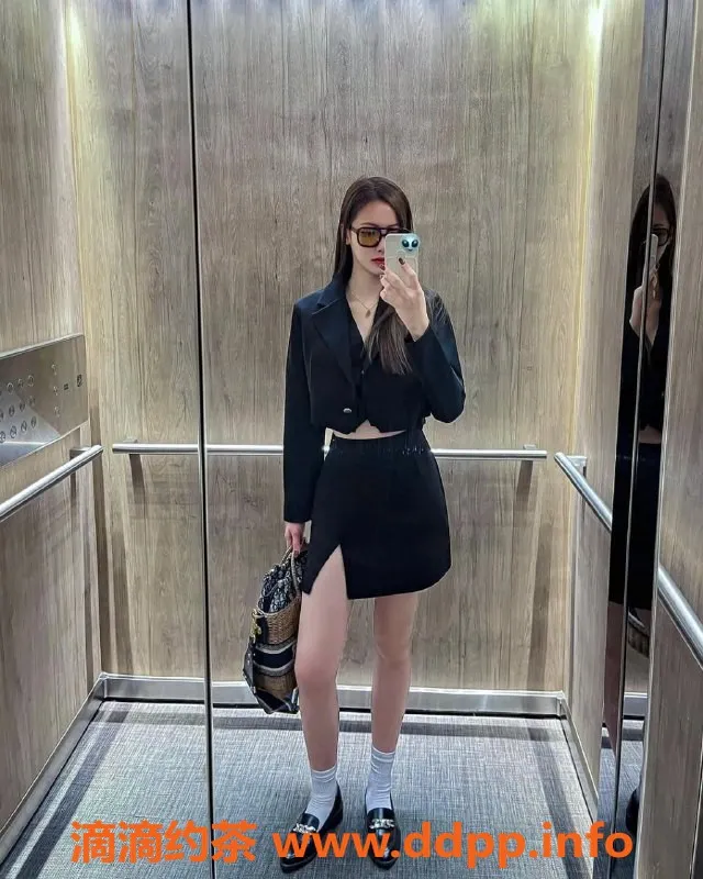 广州楼凤-天河辛韵蕾，700元起，期待你的光临！