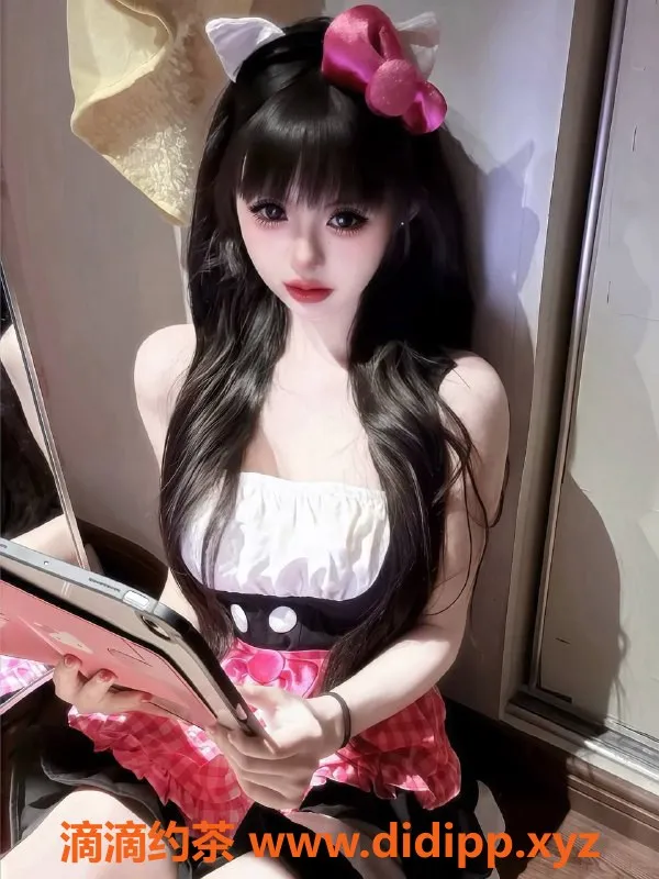 广州楼凤-天河新晋大学生心心，课费1200/2000