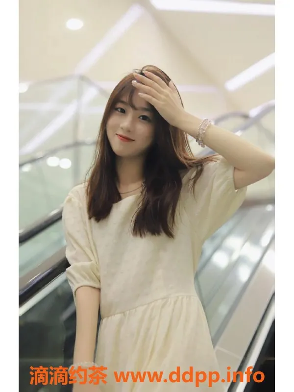 深圳楼凤-龙岗区22岁小护士乐乐，159cm，32C