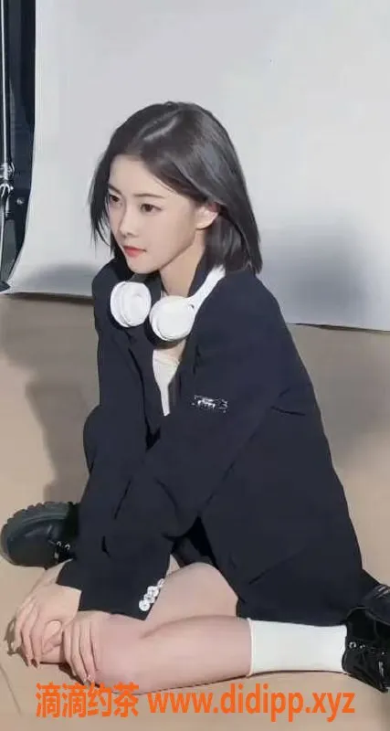 广州楼凤-白云小薇26岁，162cm，46kg，茶水费400起