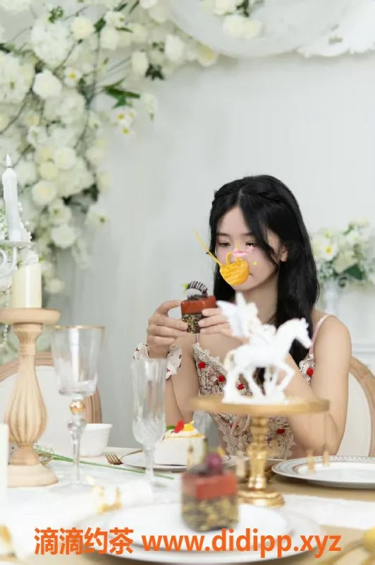 成都楼凤-骡马市嫩妹小雨，颜值车7P服务体验