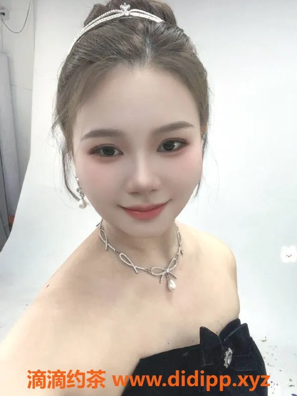 北京楼凤-朝阳东四环小小：160cm100斤莞式全套服务