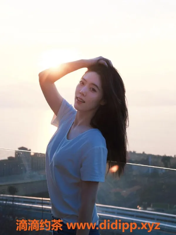 广州楼凤-广州白云区轻舞22岁34C舞者等你体验