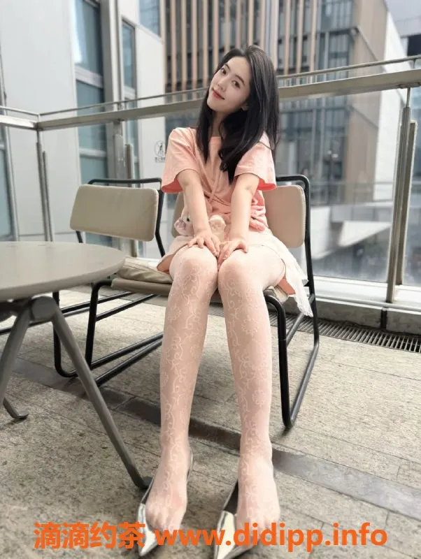 广州楼凤资源信息,广州白云区轻舞22岁34C舞者等你体验