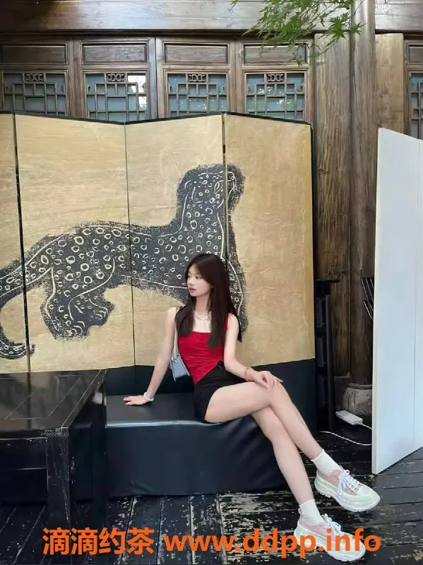 杭州楼凤资源信息,甜美可爱165cm女孩，初体验等你来撩