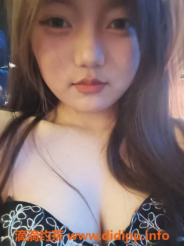 杭州楼凤-上城区依依，800元私密服务，工兵价500元