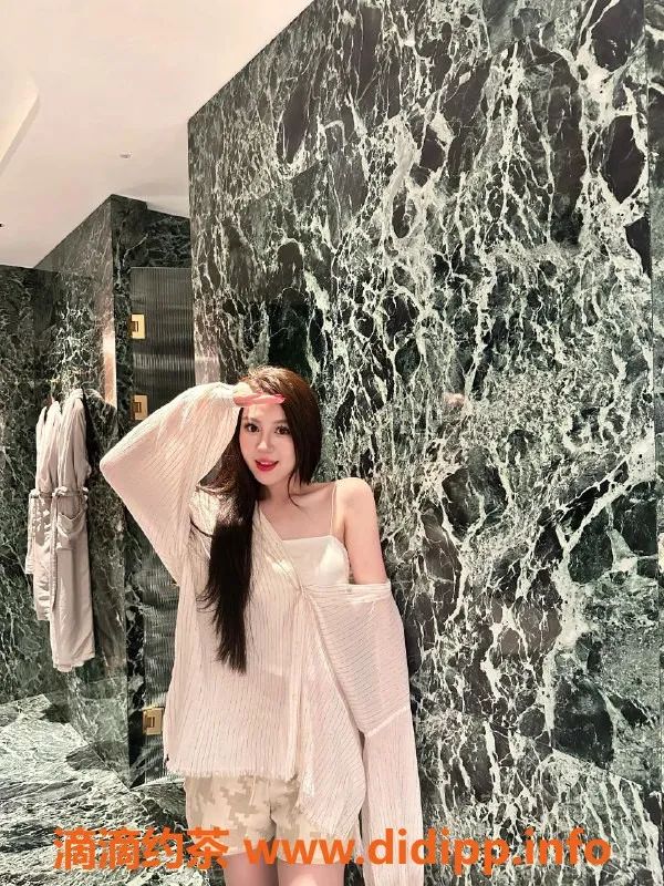 深圳楼凤-宝安沈夫人，25岁34C人妻性欲强