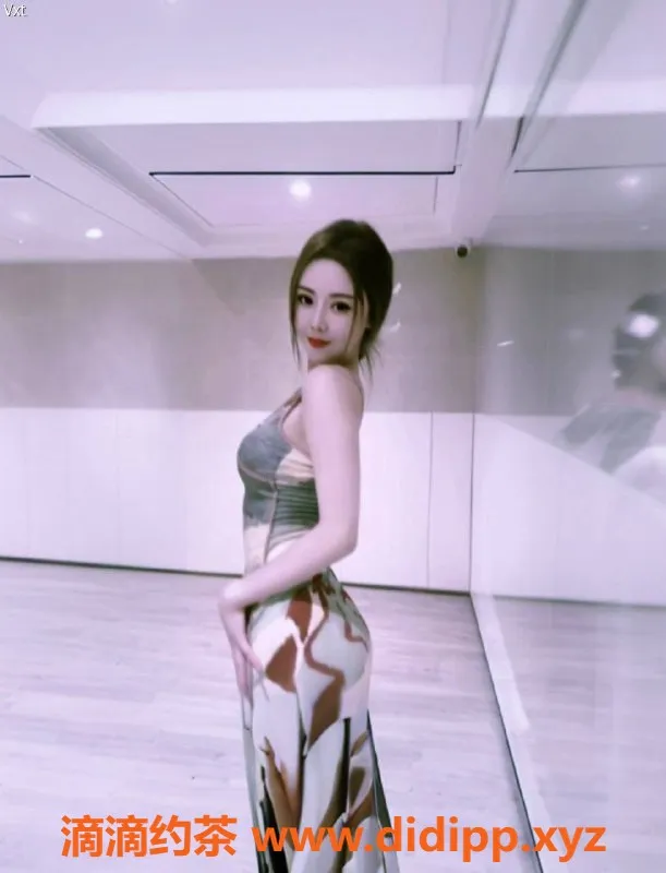 北京楼凤-顺义小美25岁，身高1.63，体重96，蜜桃紧致，配合度高