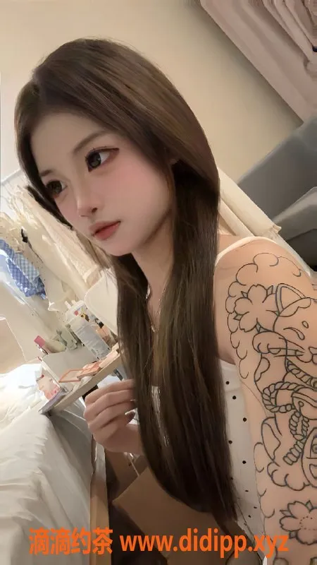 成都楼凤资源信息,锦江区依依，18岁萝莉身材，服务佳！